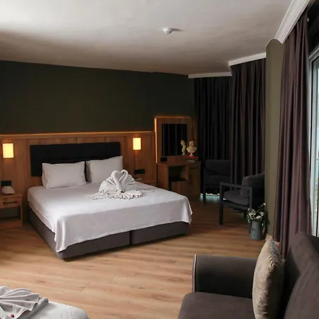 Yuvam Prime Hotel *